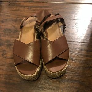 Seychelles brown wedges